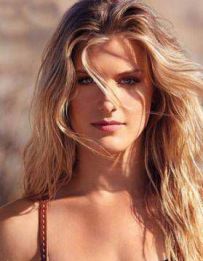 ����֮����������12λ���Ů���˶�Ա����ϲ����һλ��� ...